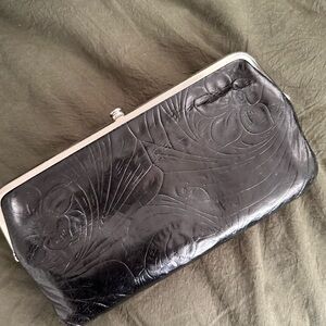 HOBO Lauren Clutch Wallet